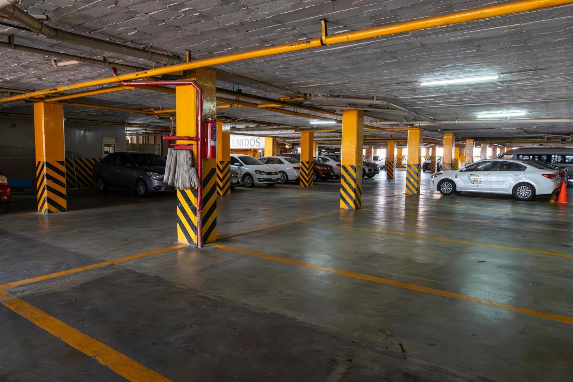Plaza Uruapan Hotel ภายนอก รูปภาพ