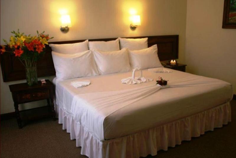 Plaza Uruapan Hotel ภายนอก รูปภาพ