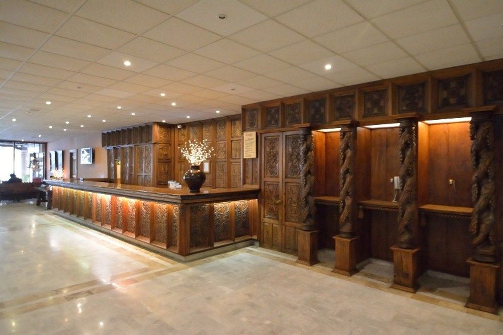 Plaza Uruapan Hotel ภายนอก รูปภาพ